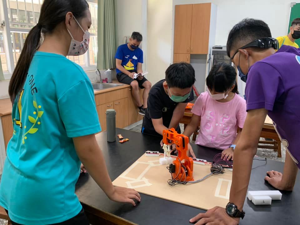 AI體驗學習