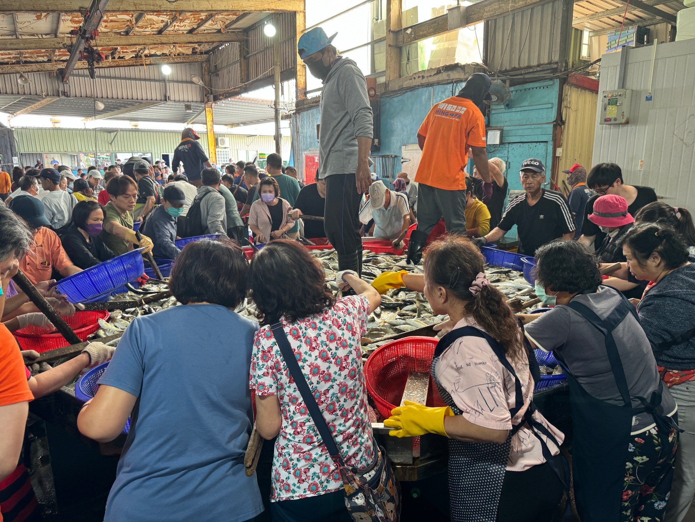 明發定置魚場